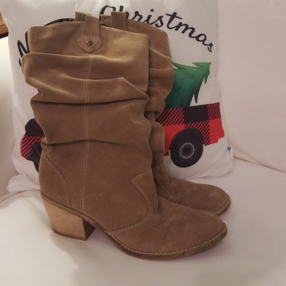 COPY - Ladies American Eagle Suede Cowboy Boots - Picture 1 of 5